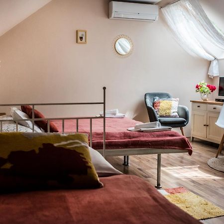 Vagi Apartment Sarvar Ngoại thất bức ảnh