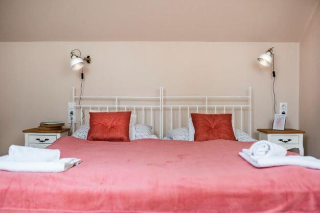 Vagi Apartment Sarvar Ngoại thất bức ảnh