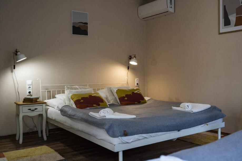 Vagi Apartment Sarvar Ngoại thất bức ảnh